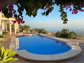 Отель Villa in Arenas with Private Pool and Breathtaking Views  Аренас